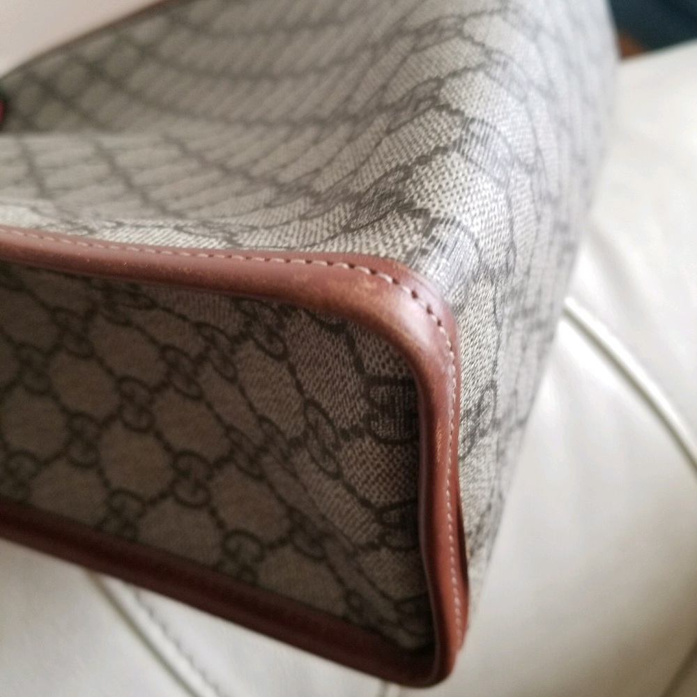 Gucci Signature Logo Web Loop Tote - Picture 7 of 8